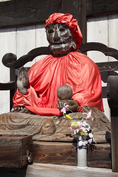 Když v ráji pršelo. Fotografie z cesty do Japonska.