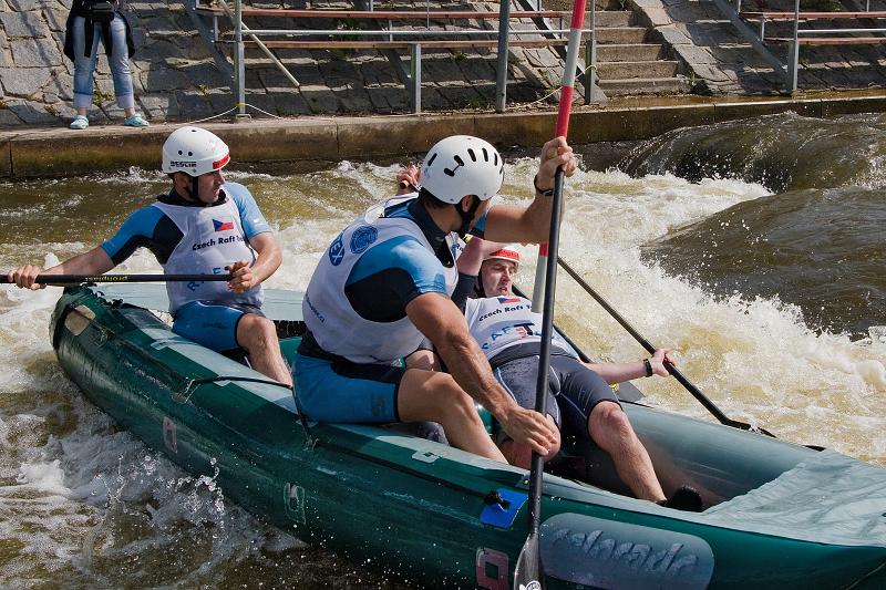 ČP a MČR - rafting R4. VZ R2. Praha Troja 30. 5. a 1. 6. 08