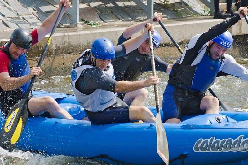 ČP a MČR - rafting R4. VZ R2. Praha Troja 30. 5. a 1. 6. 08