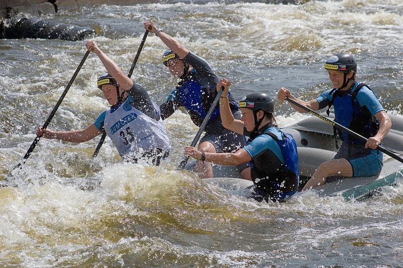 ČP a MČR - rafting R4. VZ R2. Praha Troja 30. 5. a 1. 6. 08