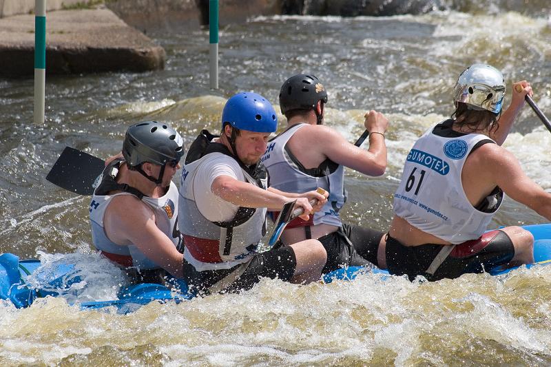 ČP a MČR - rafting R4. VZ R2. Praha Troja 30. 5. a 1. 6. 08
