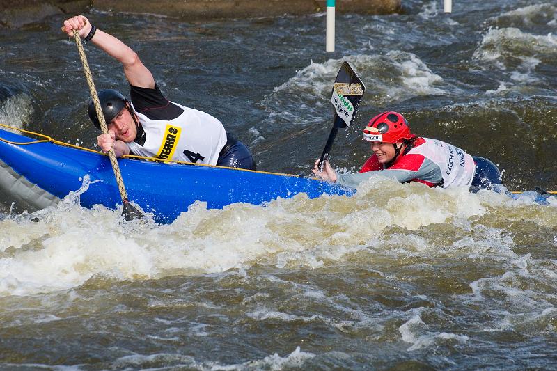 ČP a MČR - rafting R4. VZ R2. Praha Troja 30. 5. a 1. 6. 08