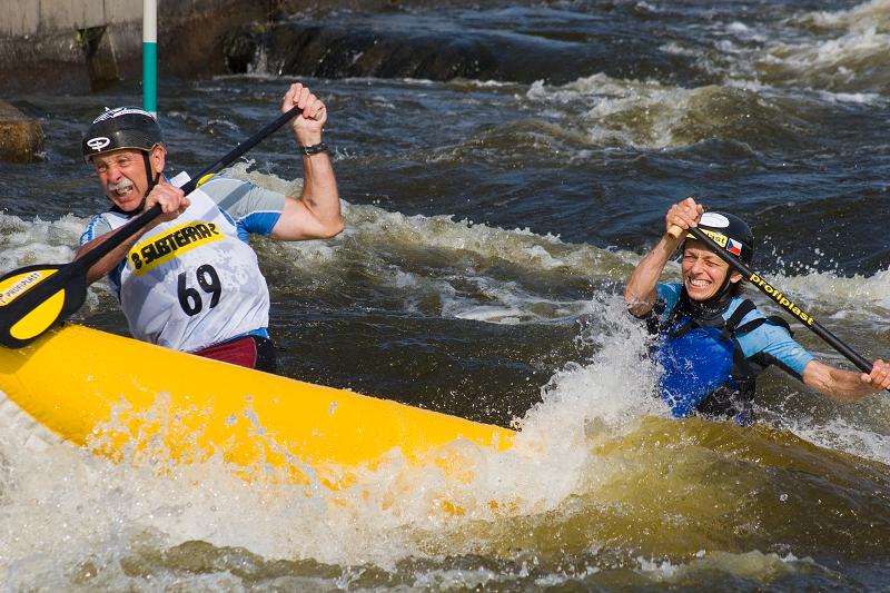 ČP a MČR - rafting R4. VZ R2. Praha Troja 30. 5. a 1. 6. 08