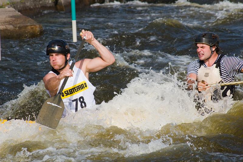 ČP a MČR - rafting R4. VZ R2. Praha Troja 30. 5. a 1. 6. 08