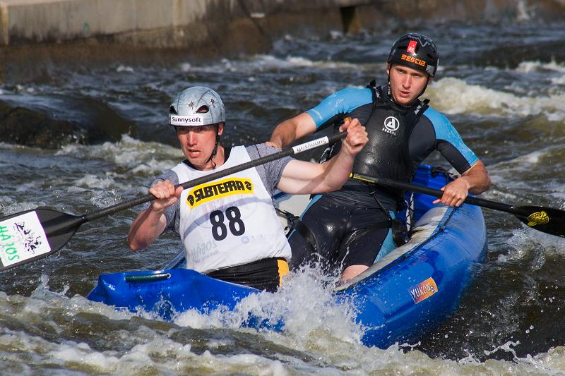 ČP a MČR - rafting R4. VZ R2. Praha Troja 30. 5. a 1. 6. 08